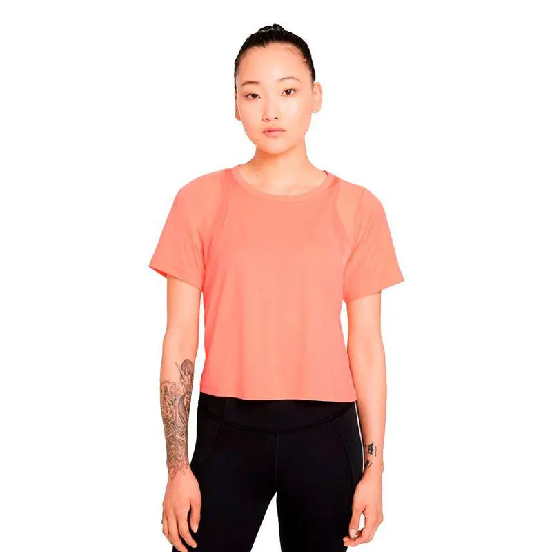 REMERA NIKE YOGA DE MUJER