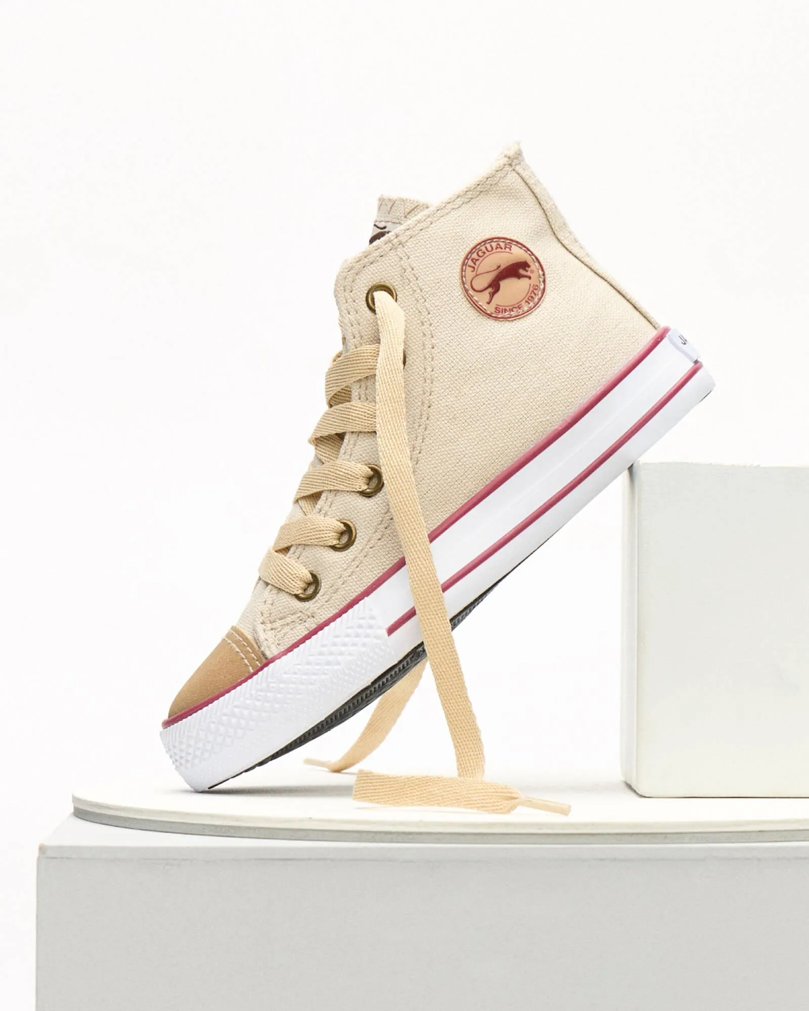 Catálogo Jaguar Shoes - 1