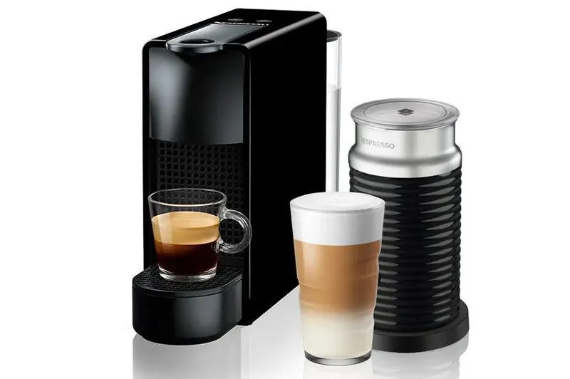 Cafetera Nespresso Essenza Mini C 220V NEGRO + AEROCCINO
