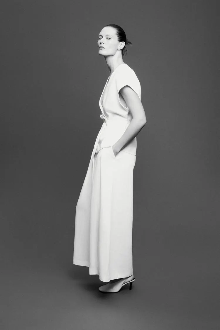 CHALECO CINTURÓN CON LINO ZW COLLECTION