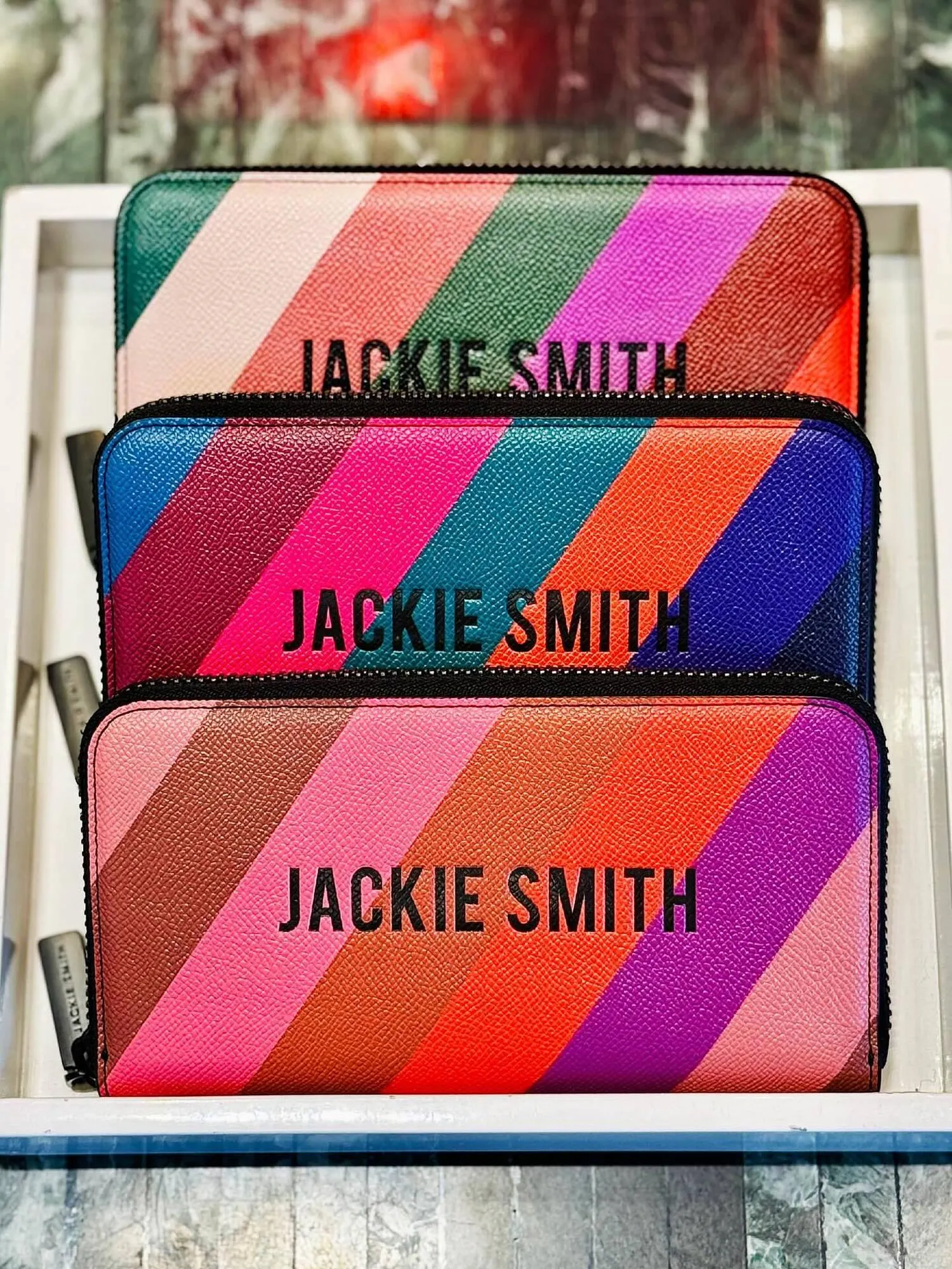 Ofertas de Catálogo Jackie Smith 17 de marzo al 31 de marzo 2026 - Página 1 del catálogo