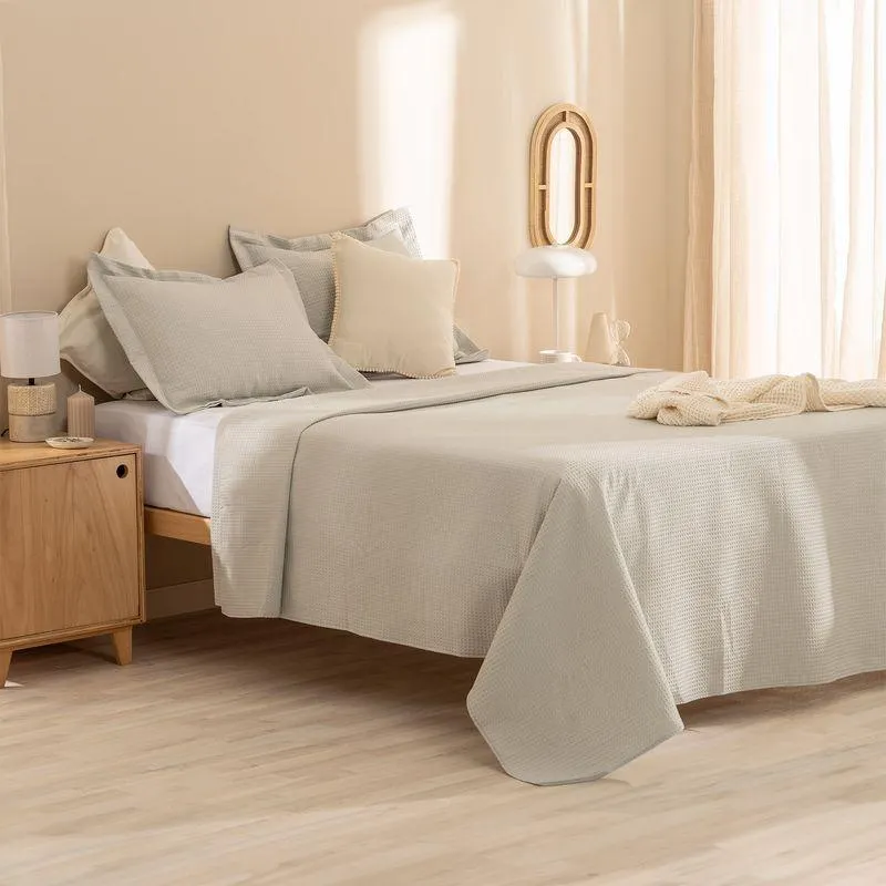 Cubrecama Queen Size Nido de Abeja