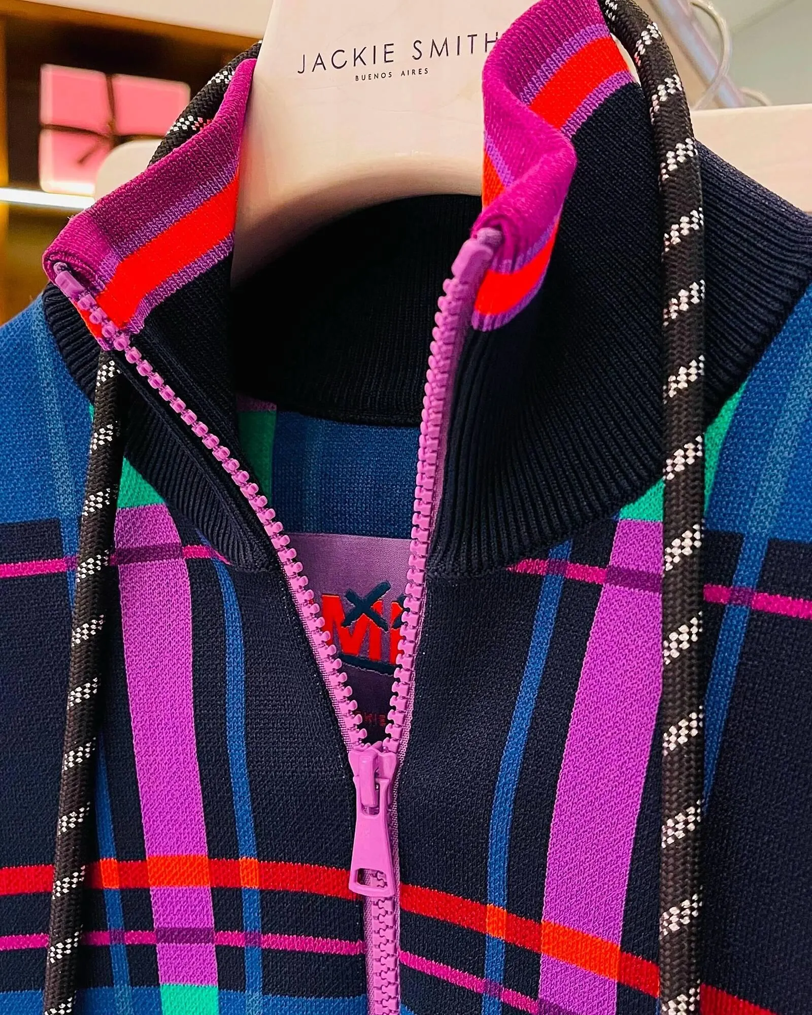 Ofertas de Catálogo Jackie Smith 24 de septiembre al 31 de octubre 2025 - Página 3 del catálogo