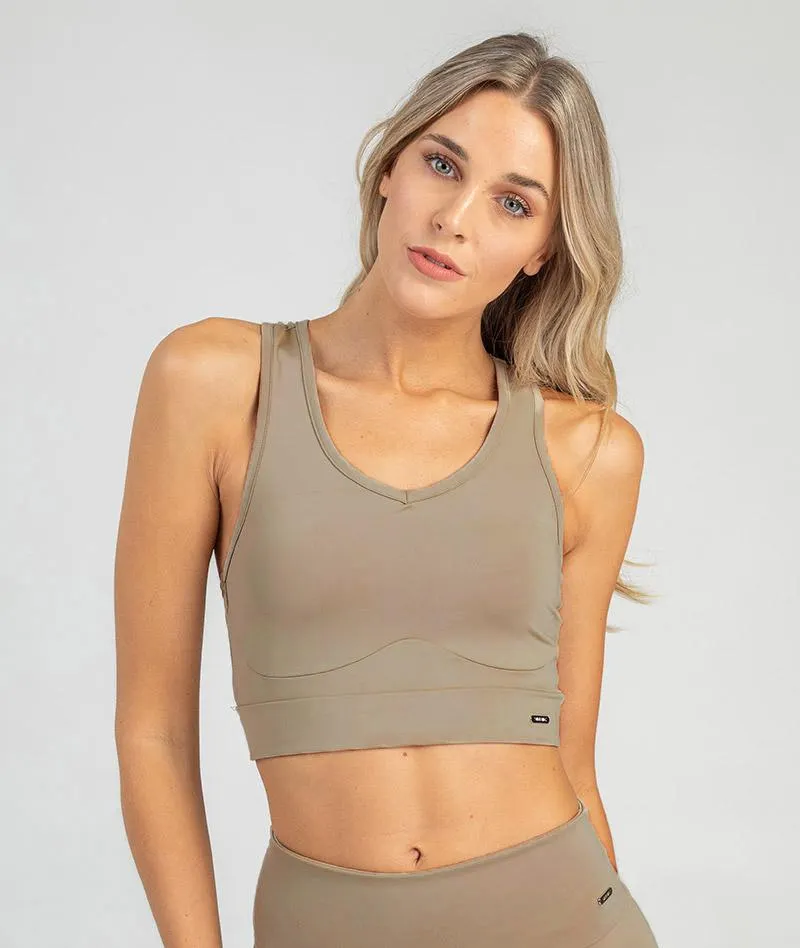 Top AIR-FIT con recorte curvo en delantero