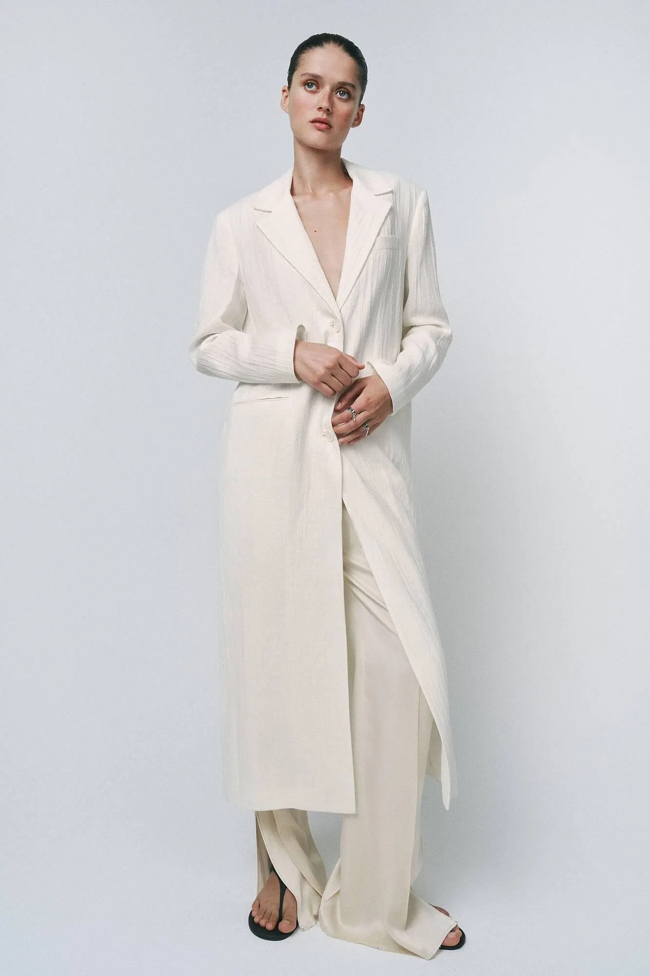 Ofertas de Catálogo ZARA 5 de mayo al 31 de mayo 2025 - Página 1 del catálogo