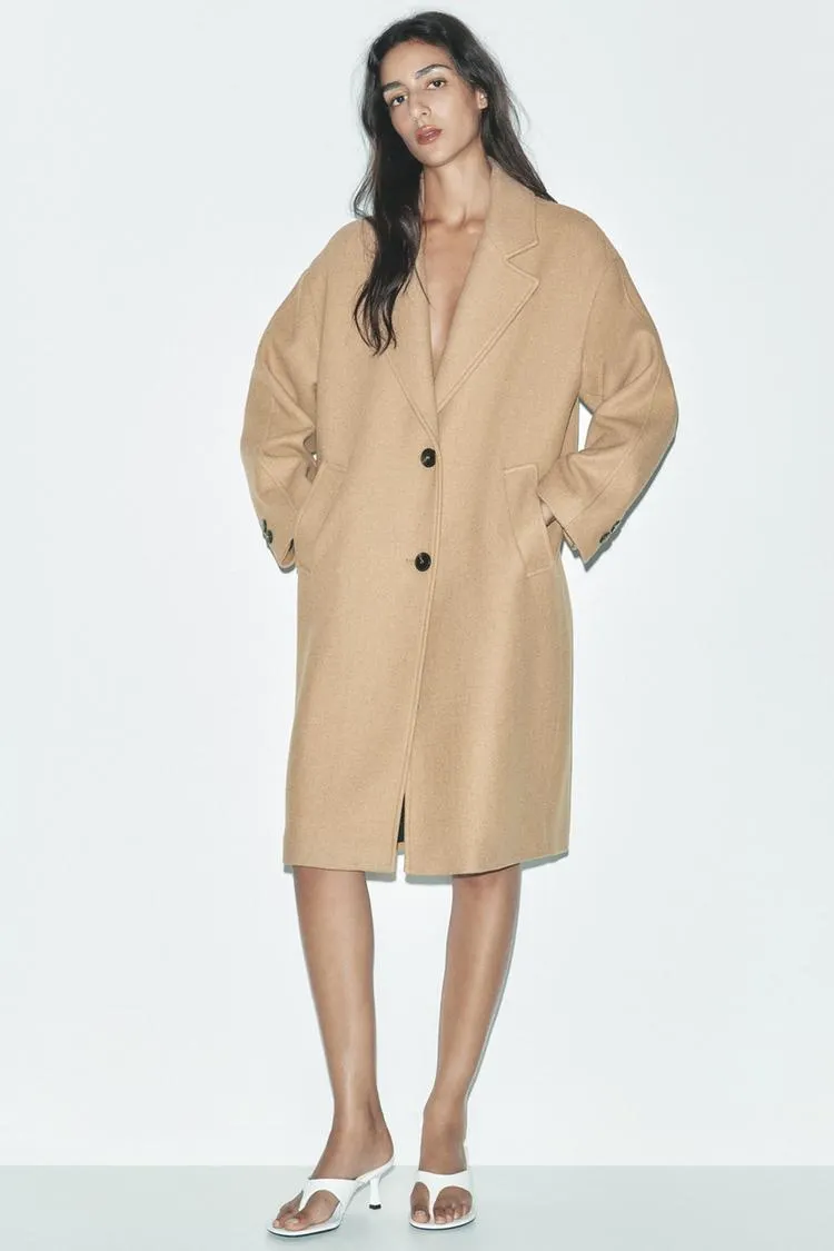 ABRIGO OVERSIZE CON LANA