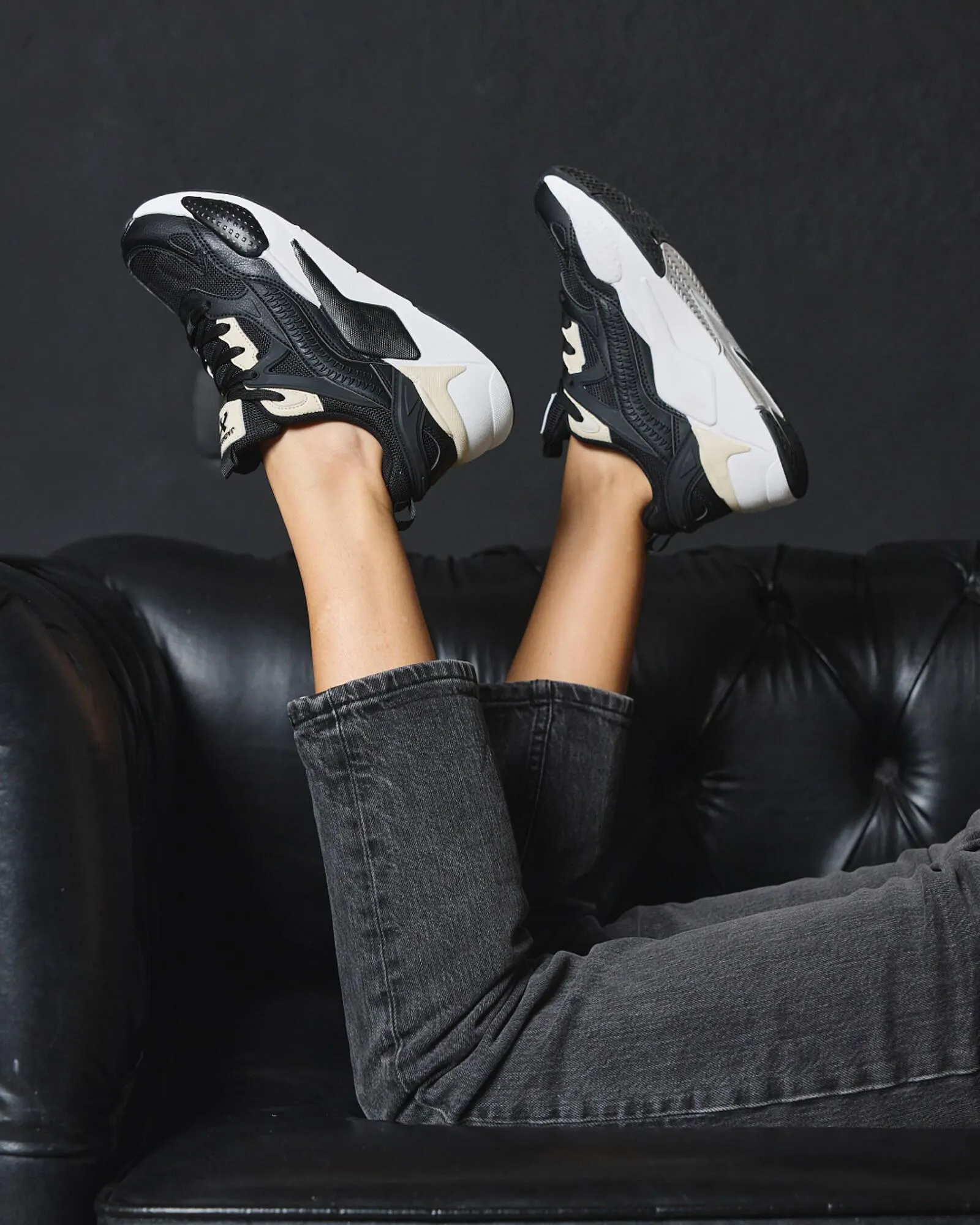 Ofertas de Catálogo Jaguar Shoes 23 de abril al 23 de abril 2026 - Página 1 del catálogo