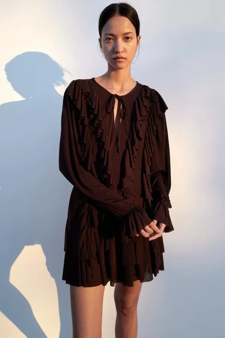 VESTIDO CORTO VOLANTES