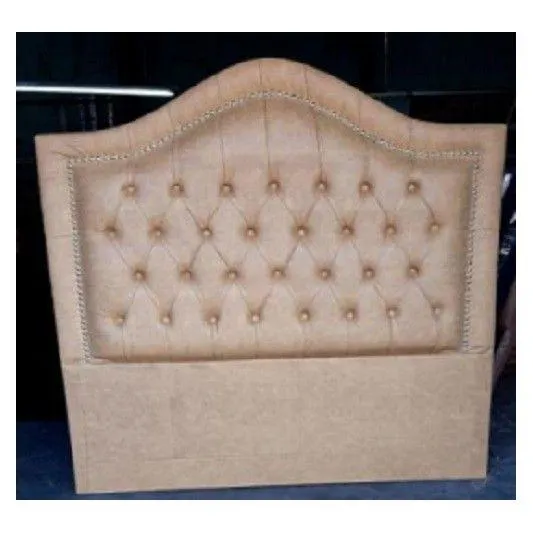 TODO CONFORT RESPALDO CURVO 160 CAPITONE C/TACHAS NATURAL