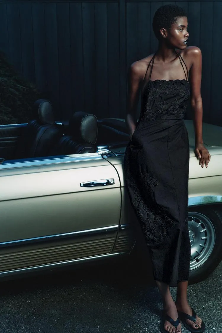 VESTIDO BORDADO ZW COLLECTION