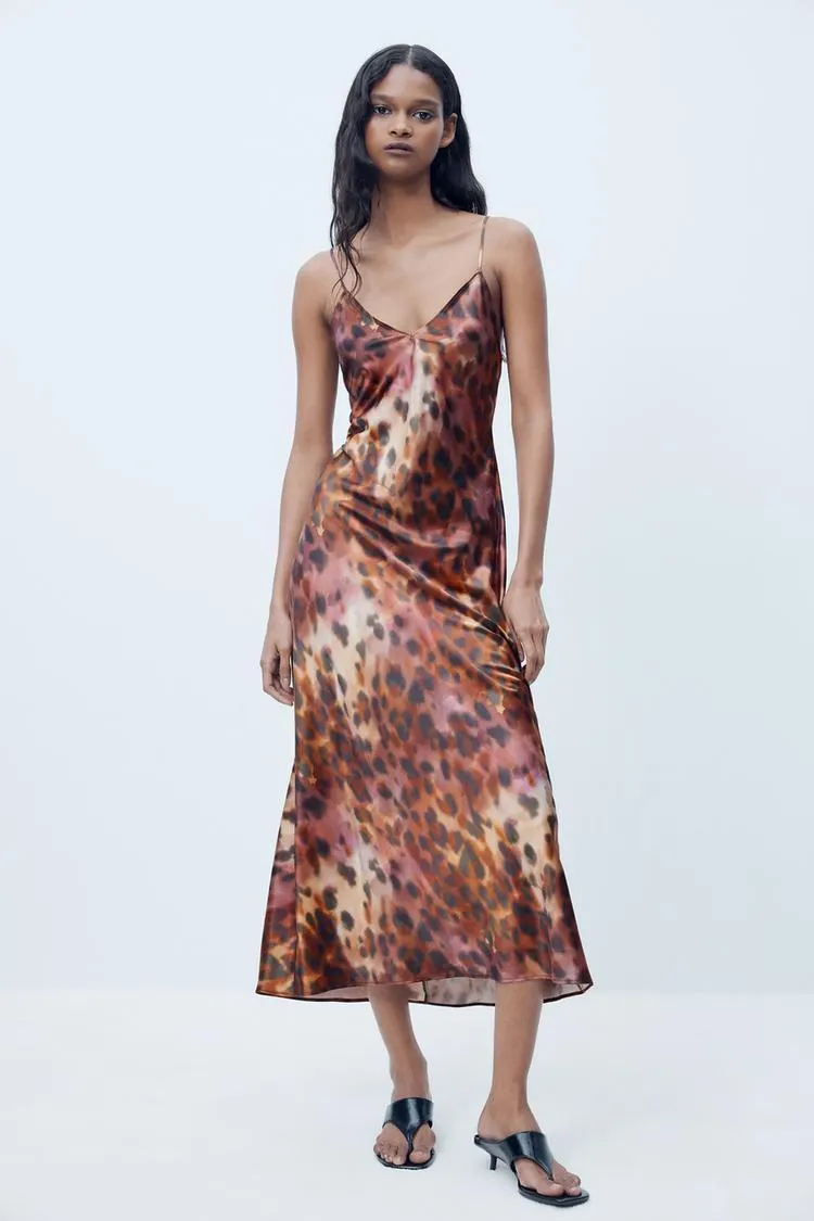 VESTIDO MIDI LENCERO