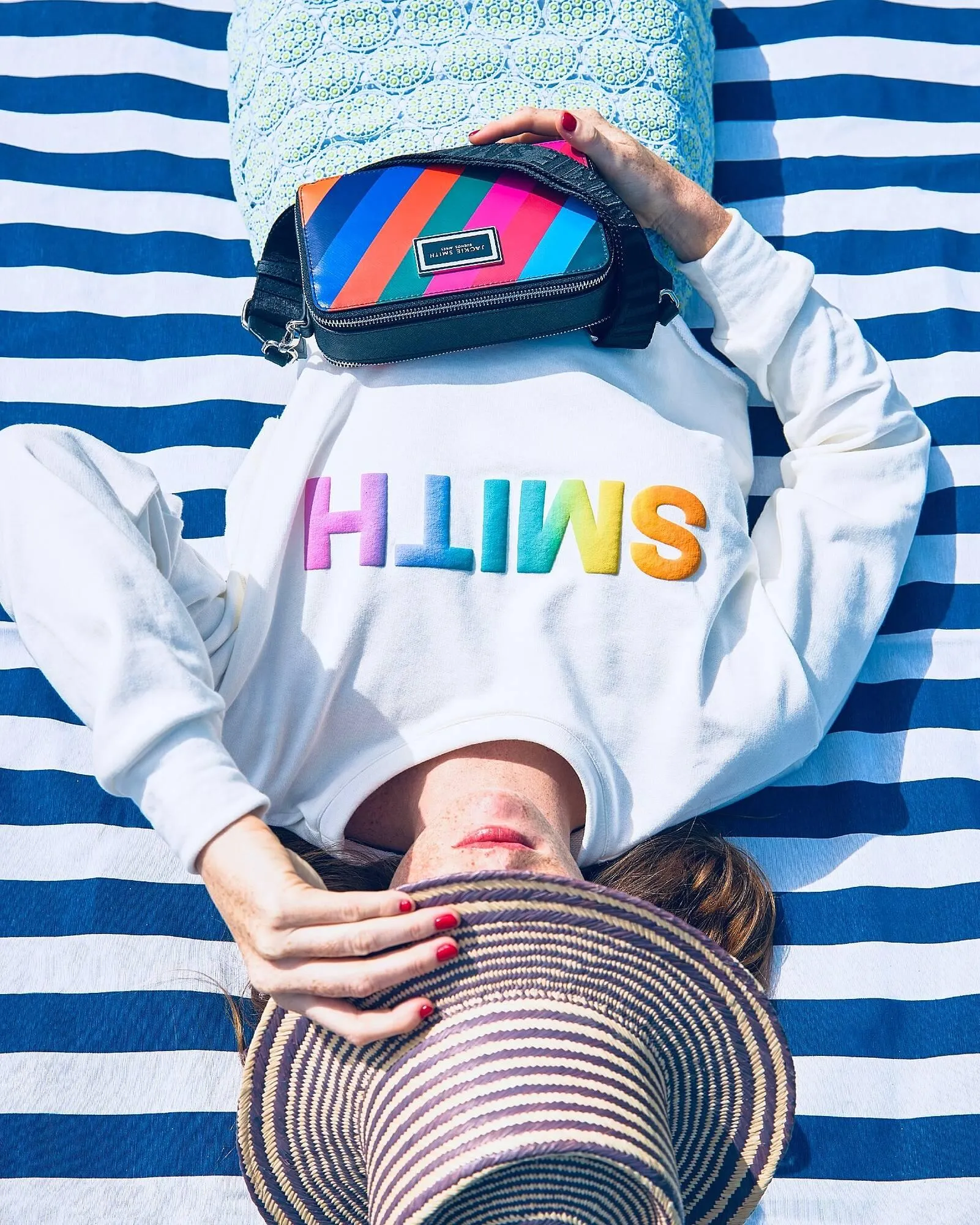 Ofertas de Catálogo Jackie Smith 28 de septiembre al 31 de octubre 2024 - Página 1 del catálogo