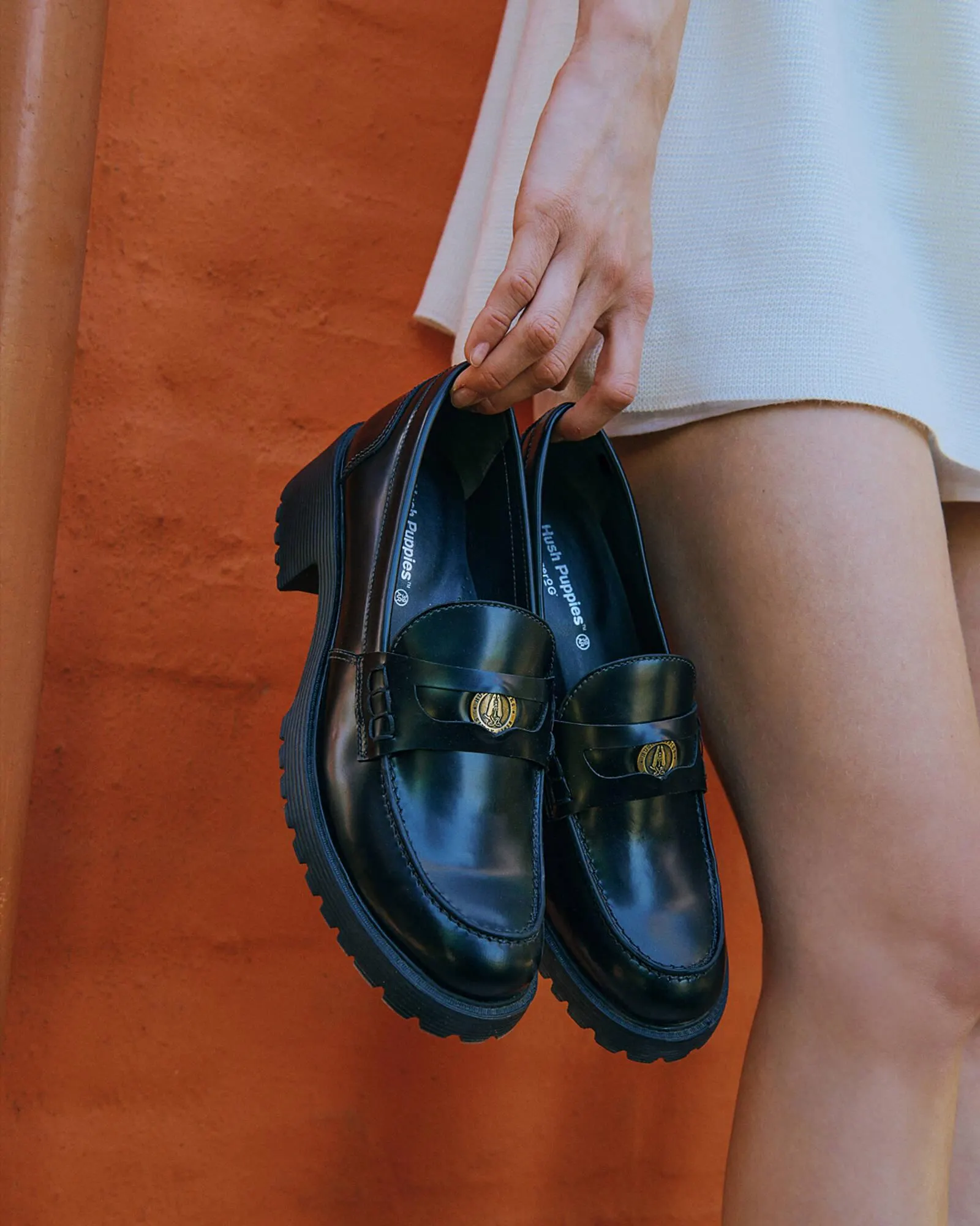 Ofertas de Catálogo Hush Puppies 21 de abril al 4 de mayo 2026 - Página 1 del catálogo