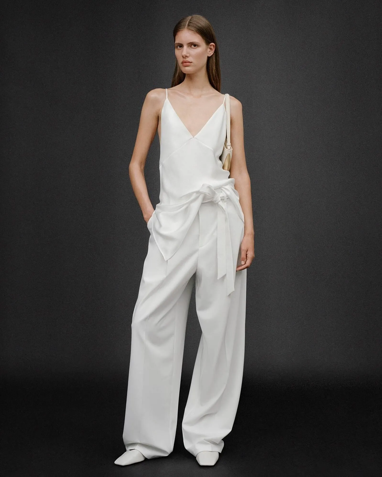 Ofertas de Catálogo ZARA 12 de mayo al 25 de mayo 2025 - Página 1 del catálogo