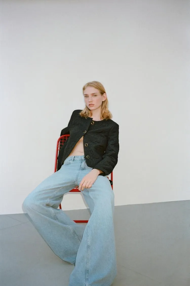 CHAQUETA CORTA ACOLCHADA