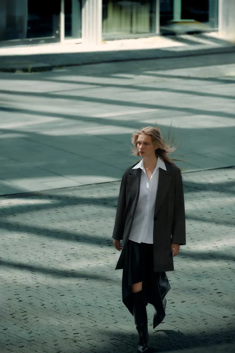 ABRIGO ESTRUCTURA UN BOTÓN