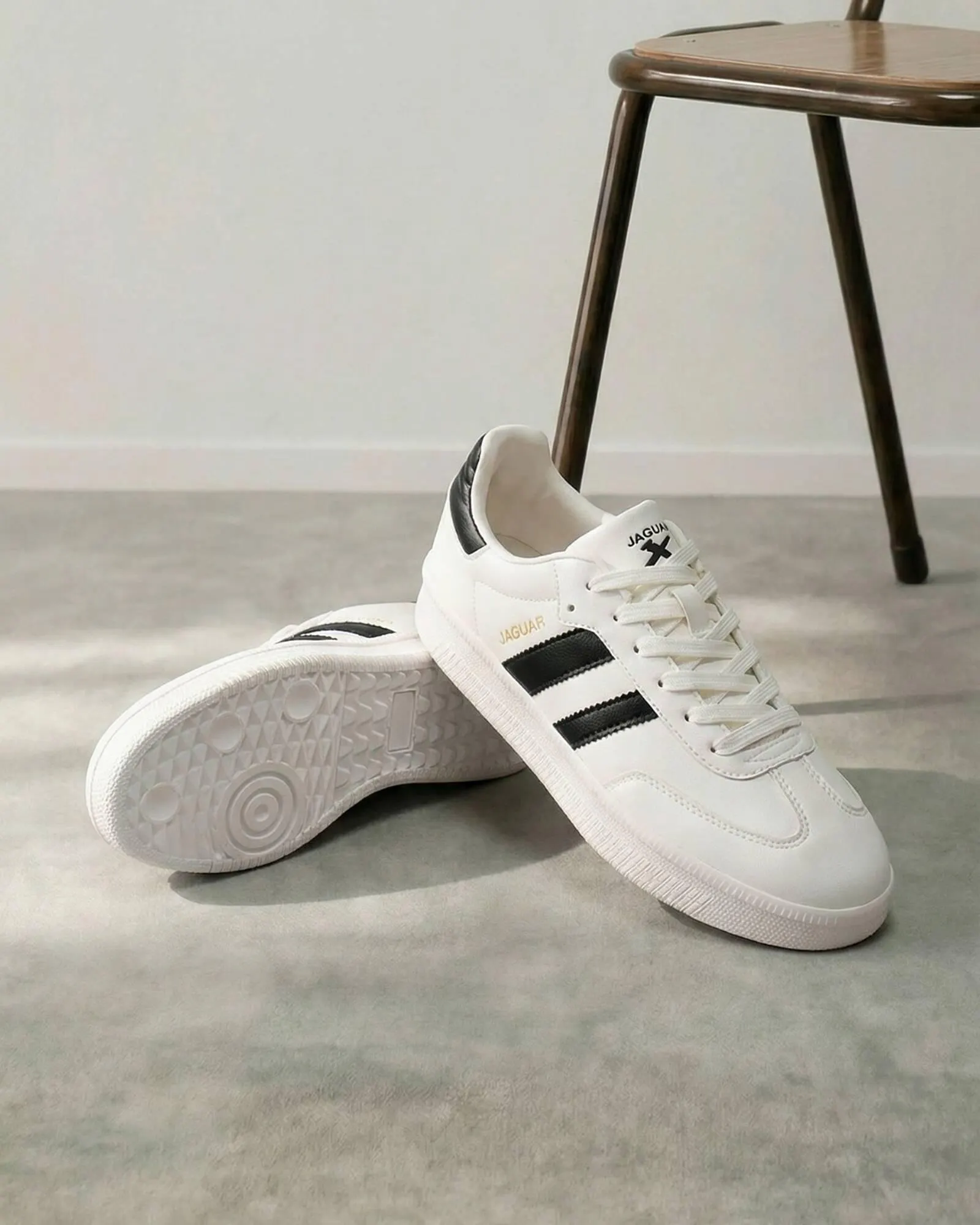 Catálogo Jaguar Shoes - 1