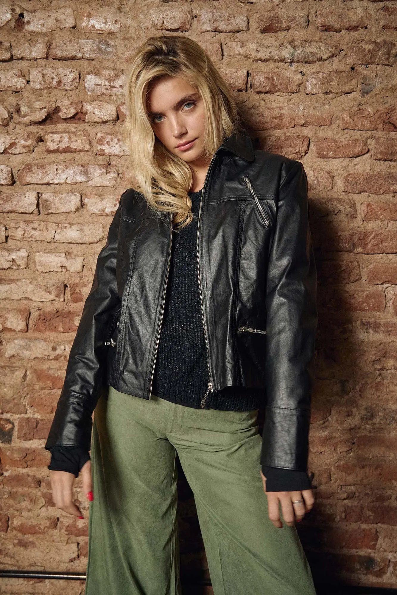 CAMPERA DE CUERO ESTANI NEGRO