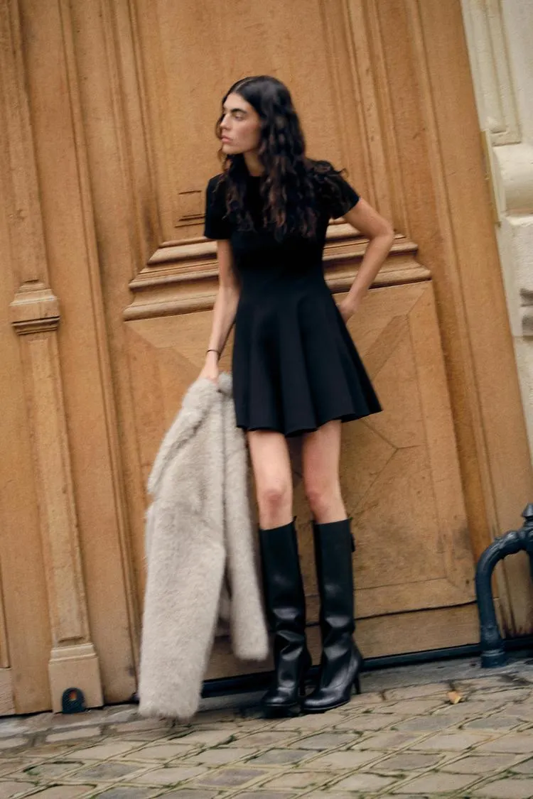 VESTIDO CORTO GODETS ZW COLLECTION