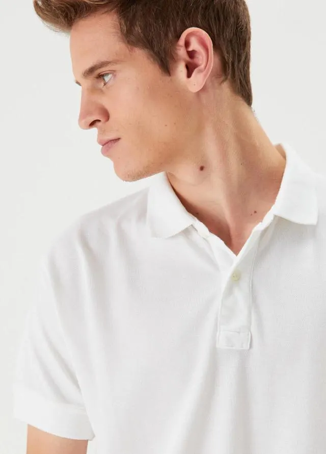 REMERA HEMINGWAY (BLANCO)