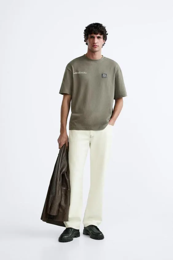 CAMISETA ESTAMPADOS COMBINADOS