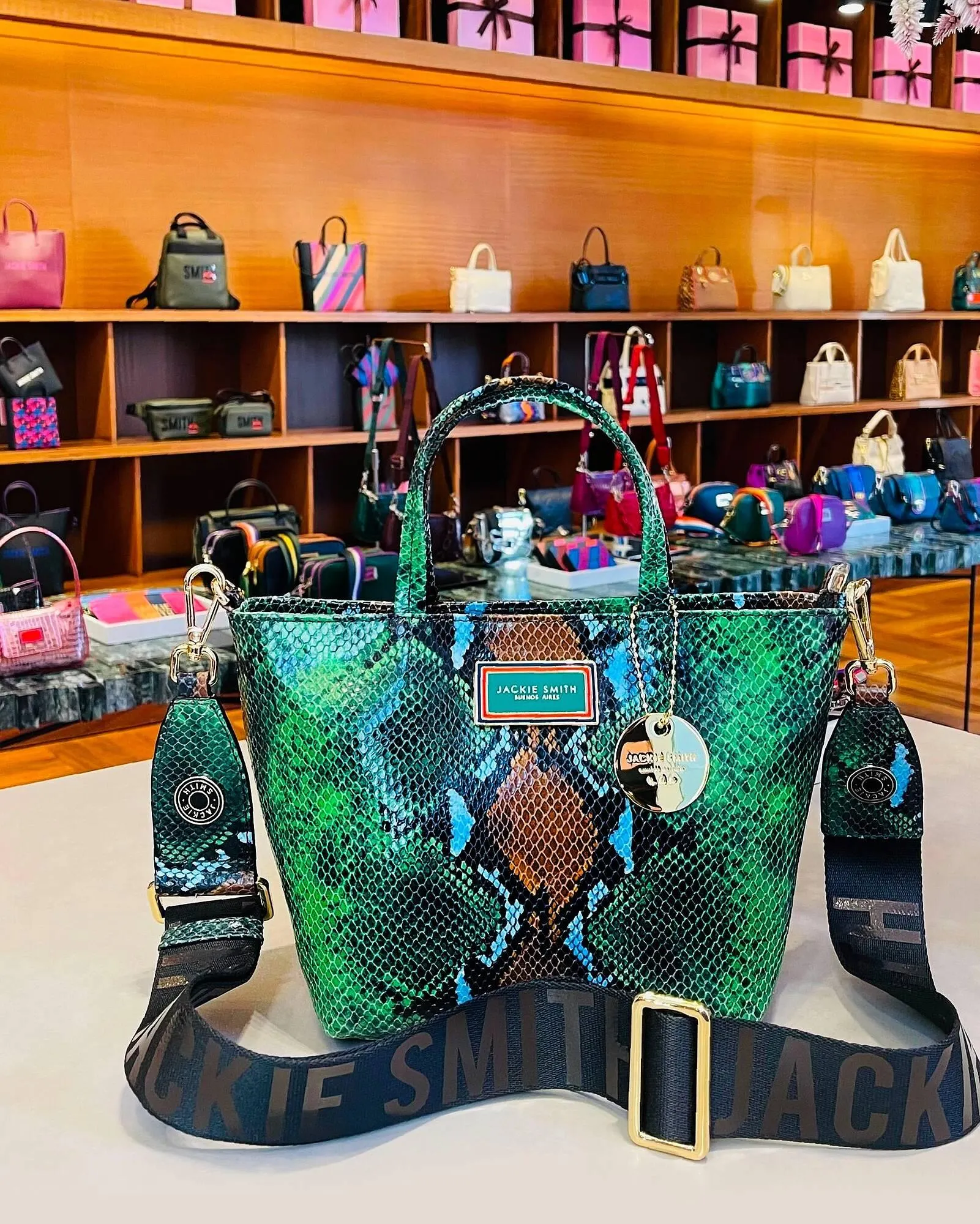 Ofertas de Catálogo Jackie Smith 27 de marzo al 31 de marzo 2025 - Página 5 del catálogo