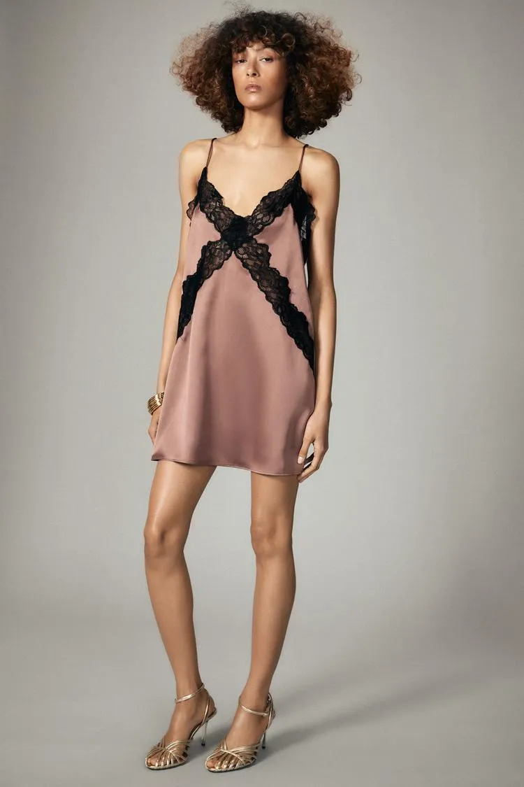 VESTIDO MINI ENCAJE CONTRASTE