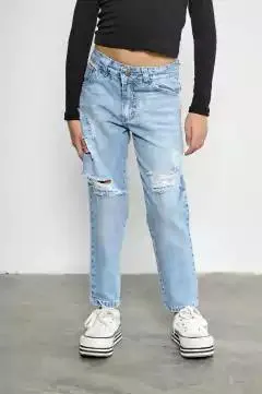 JEAN MOM CON ROTURAS LULI