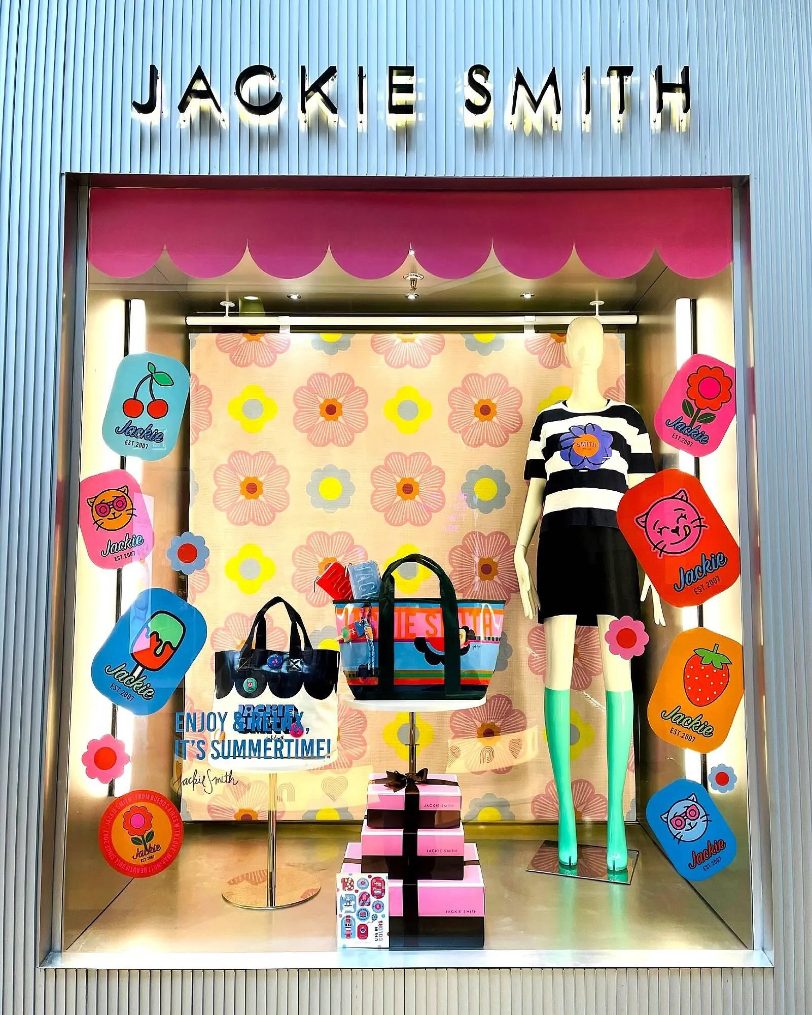 Catálogo Jackie Smith - 1