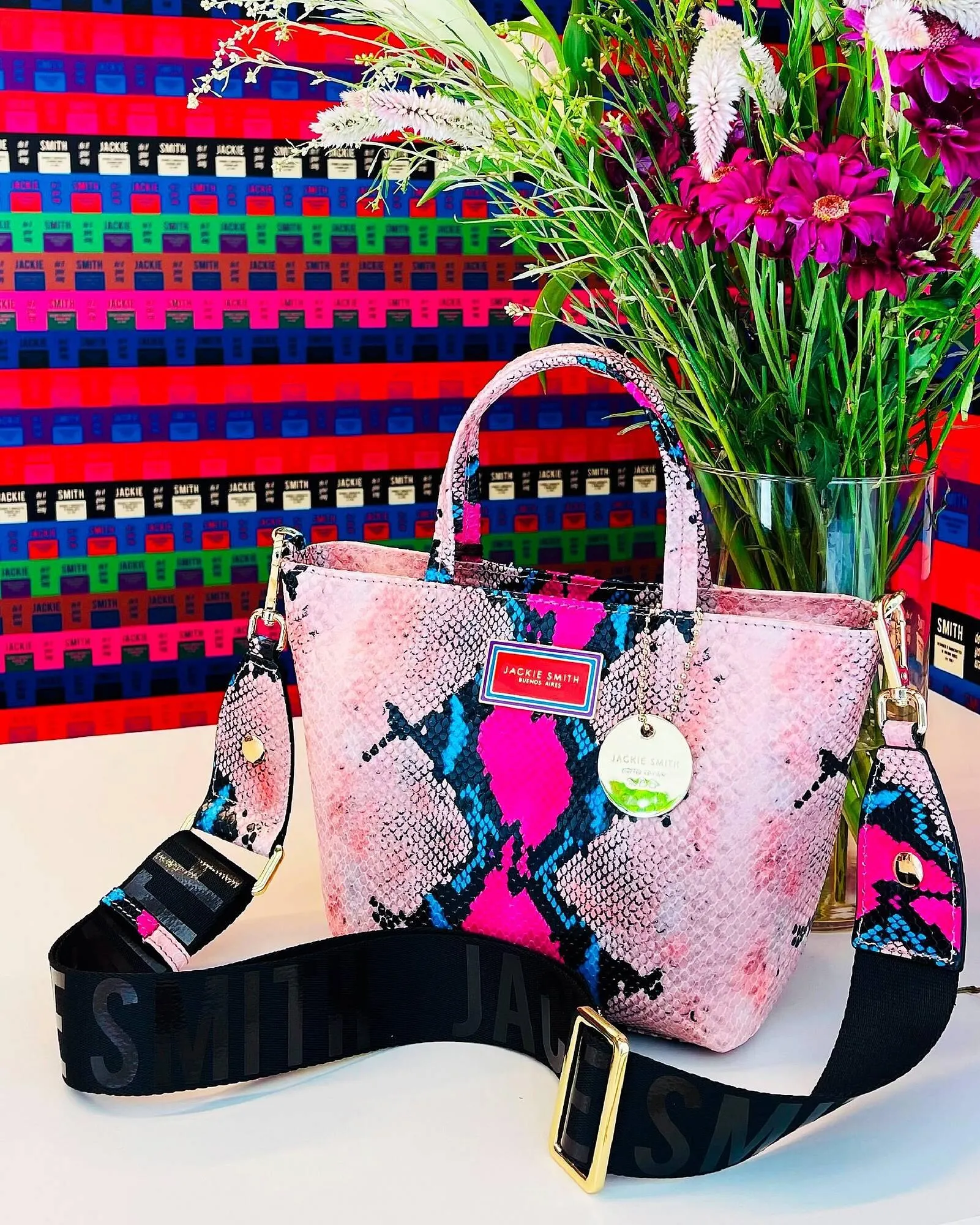 Ofertas de Catálogo Jackie Smith 27 de marzo al 31 de marzo 2025 - Página 1 del catálogo