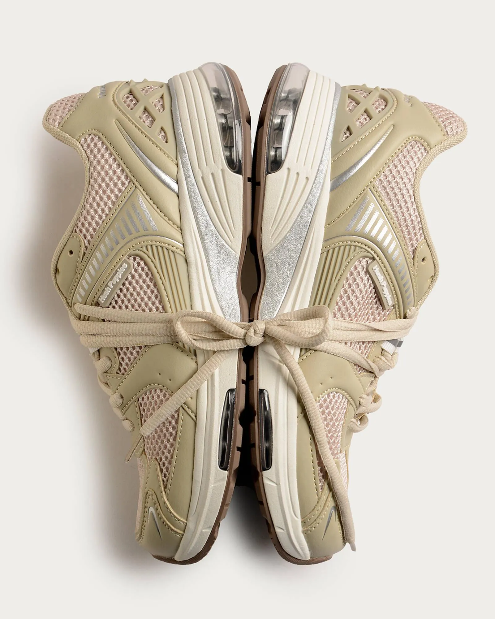 Ofertas de Catálogo Hush Puppies 15 de abril al 28 de abril 2026 - Página 1 del catálogo