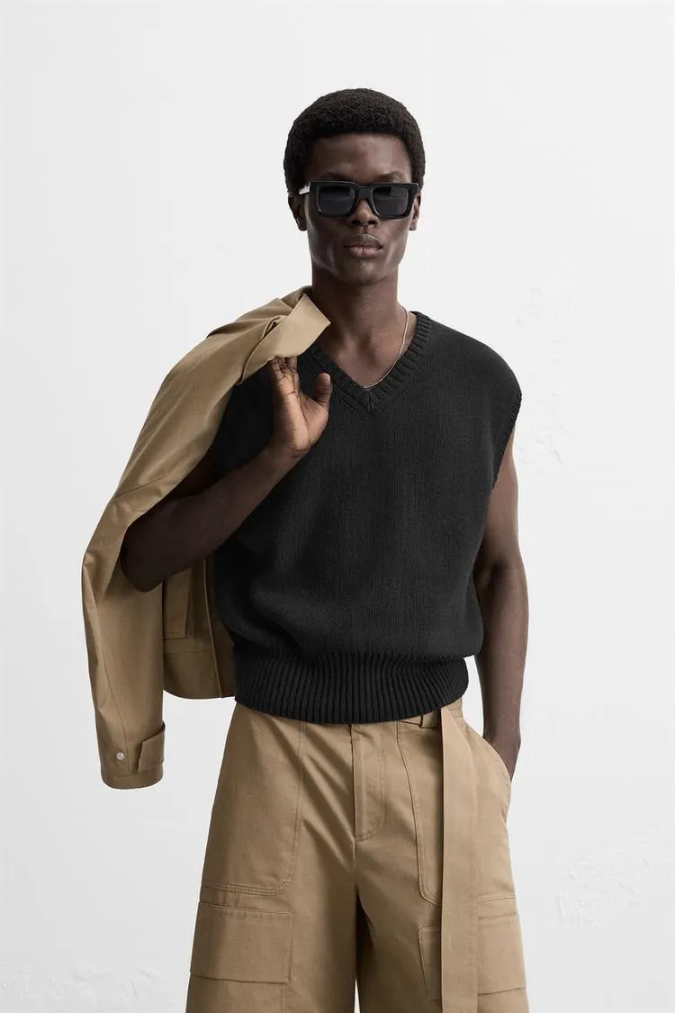 CHALECO PUNTO CROPPED FIT