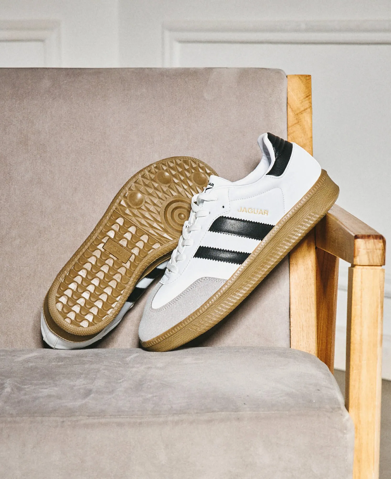 Catálogo Jaguar Shoes - 1