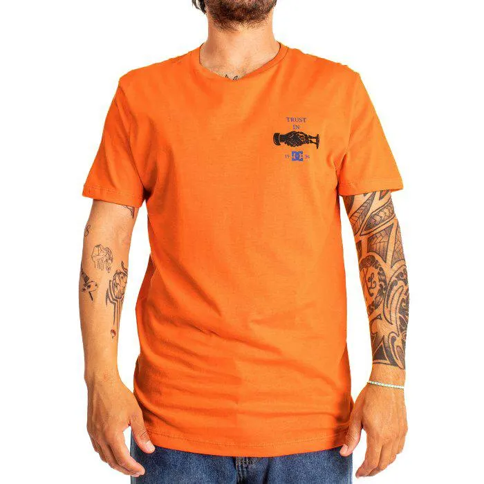 Remera Mc Trust Us (Nar) DC