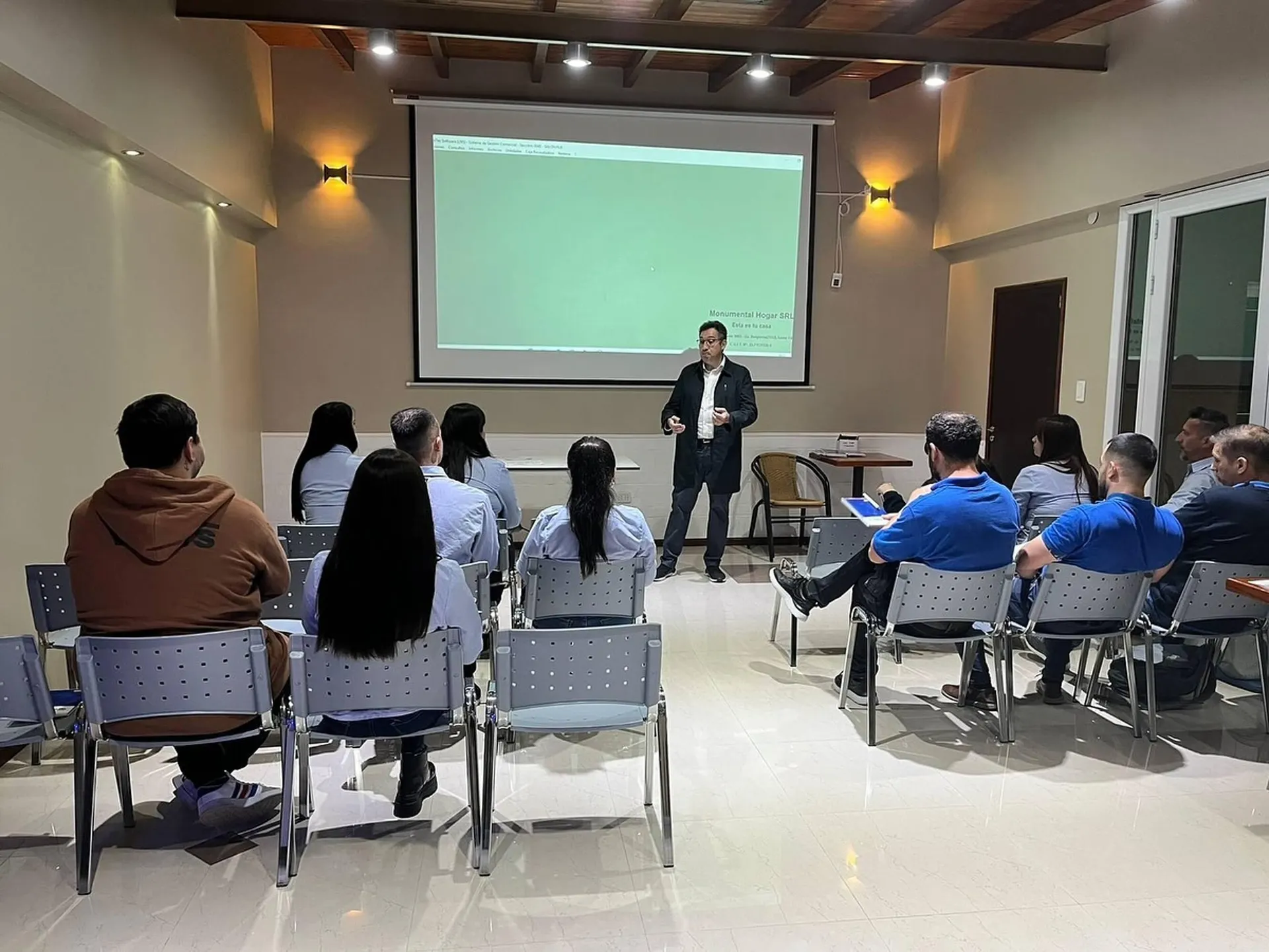 Ofertas de Catálogo Monumental Hogar 24 de octubre al 30 de octubre 2024 - Página 2 del catálogo