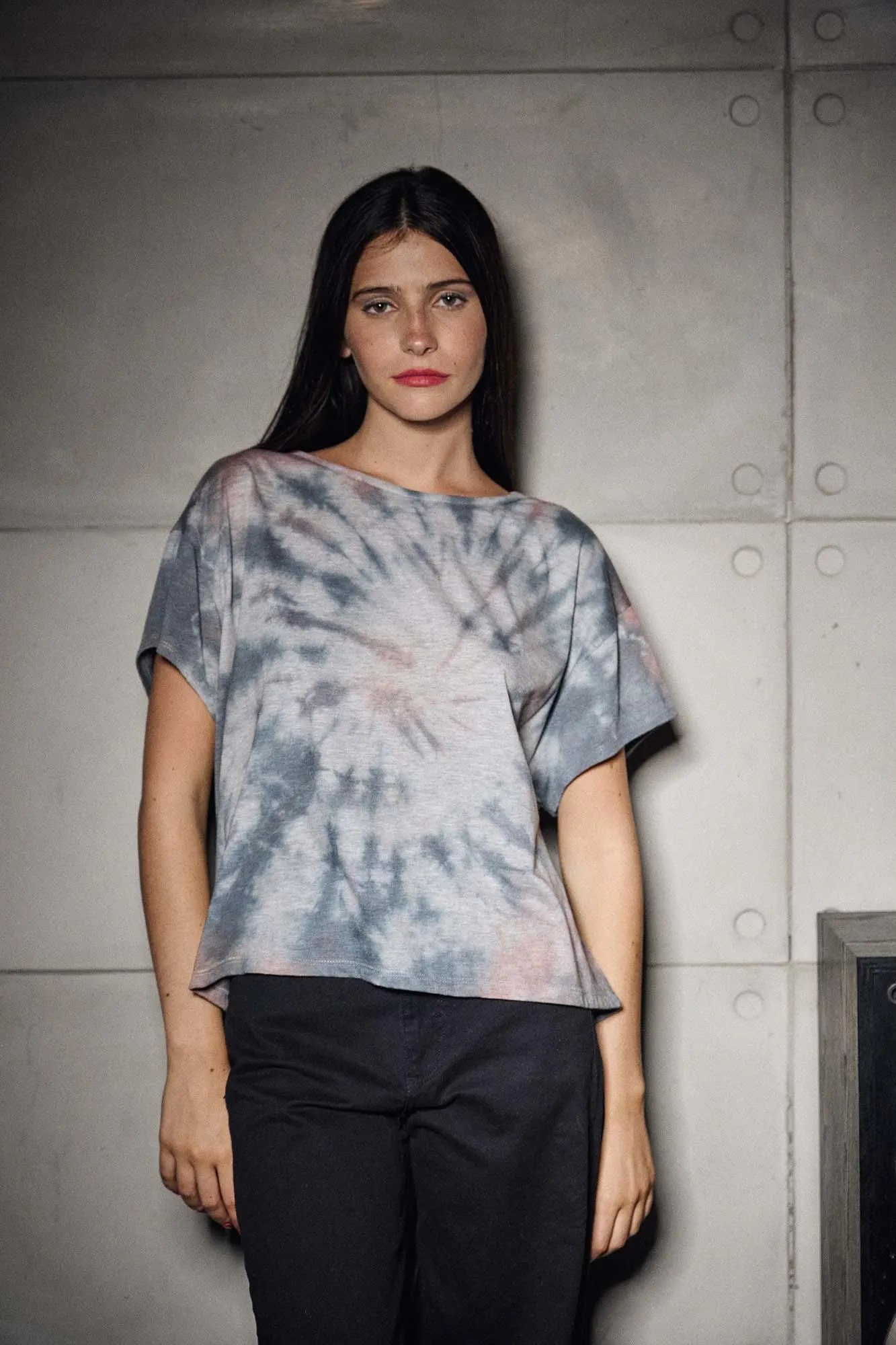 REMERA AZUFRE BLANCO BATIK