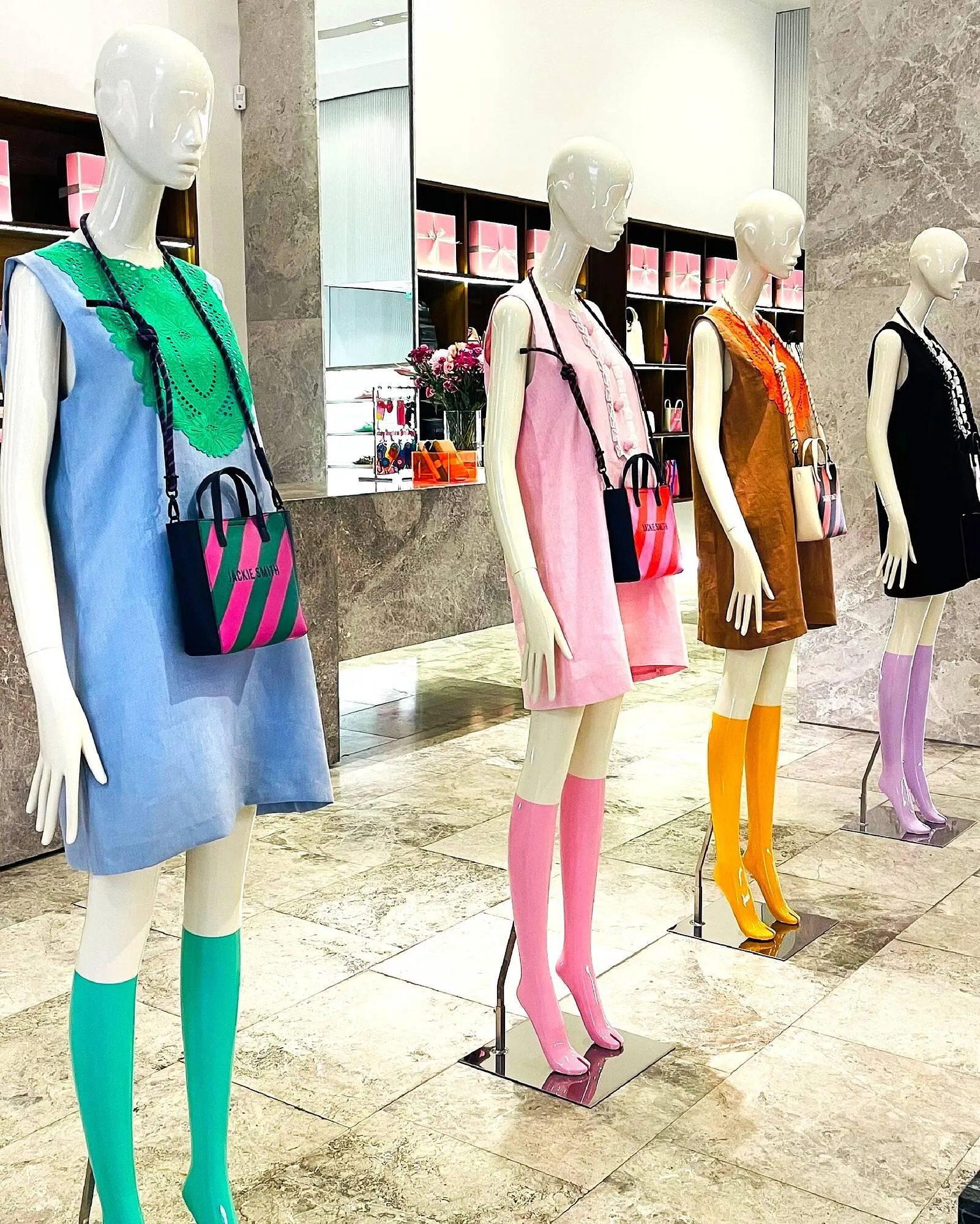 Ofertas de Catálogo Jackie Smith 8 de diciembre al 31 de diciembre 2025 - Página 2 del catálogo