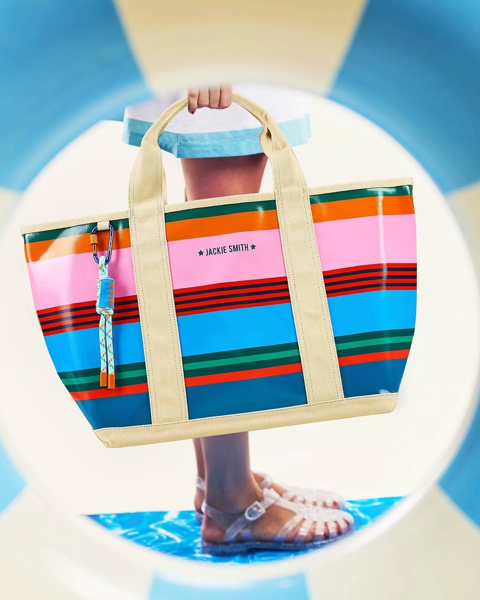 Ofertas de Catálogo Jackie Smith 9 de enero al 22 de enero 2026 - Página 1 del catálogo