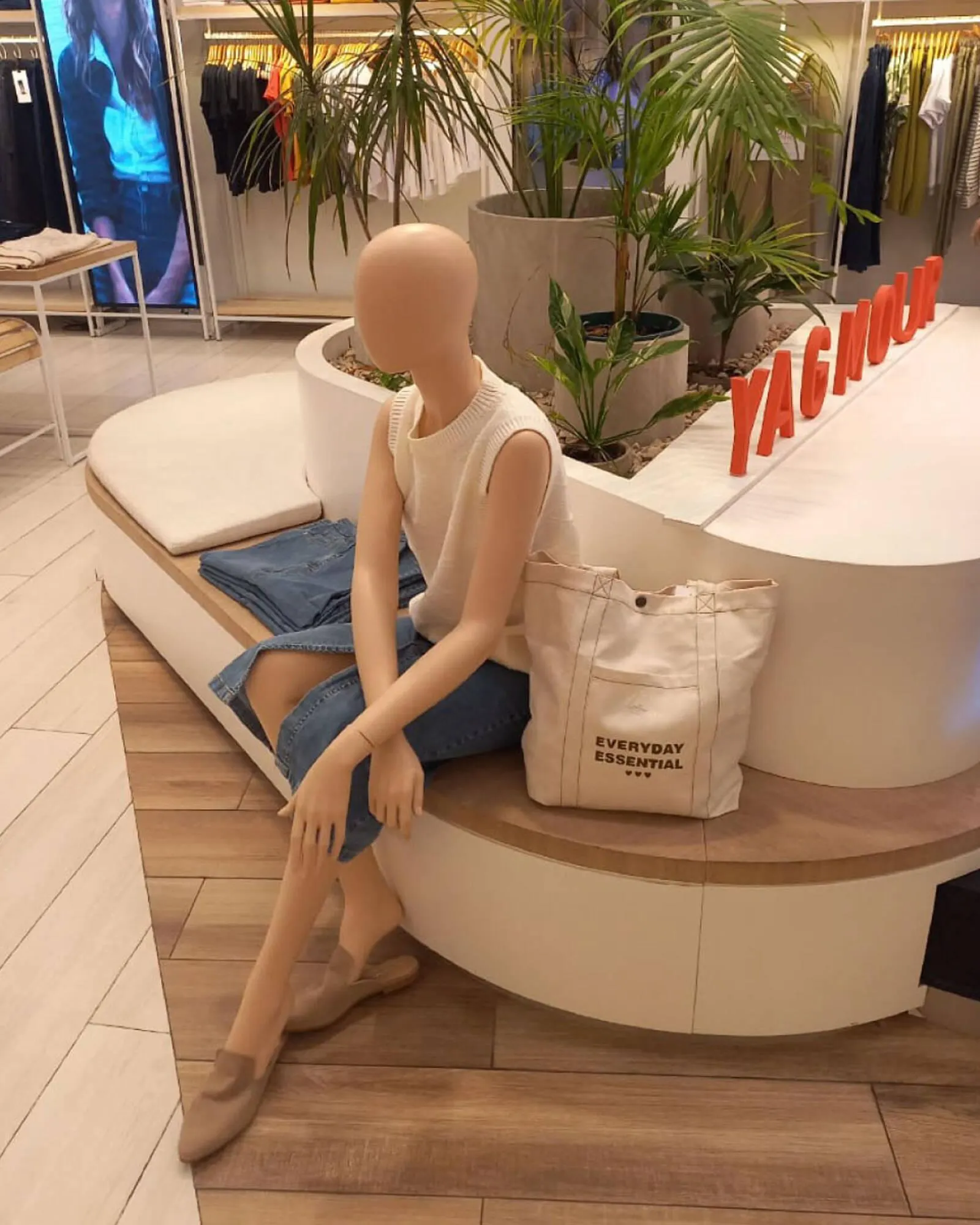 Ofertas de Catálogo Yagmour 27 de marzo al 31 de marzo 2025 - Página 4 del catálogo