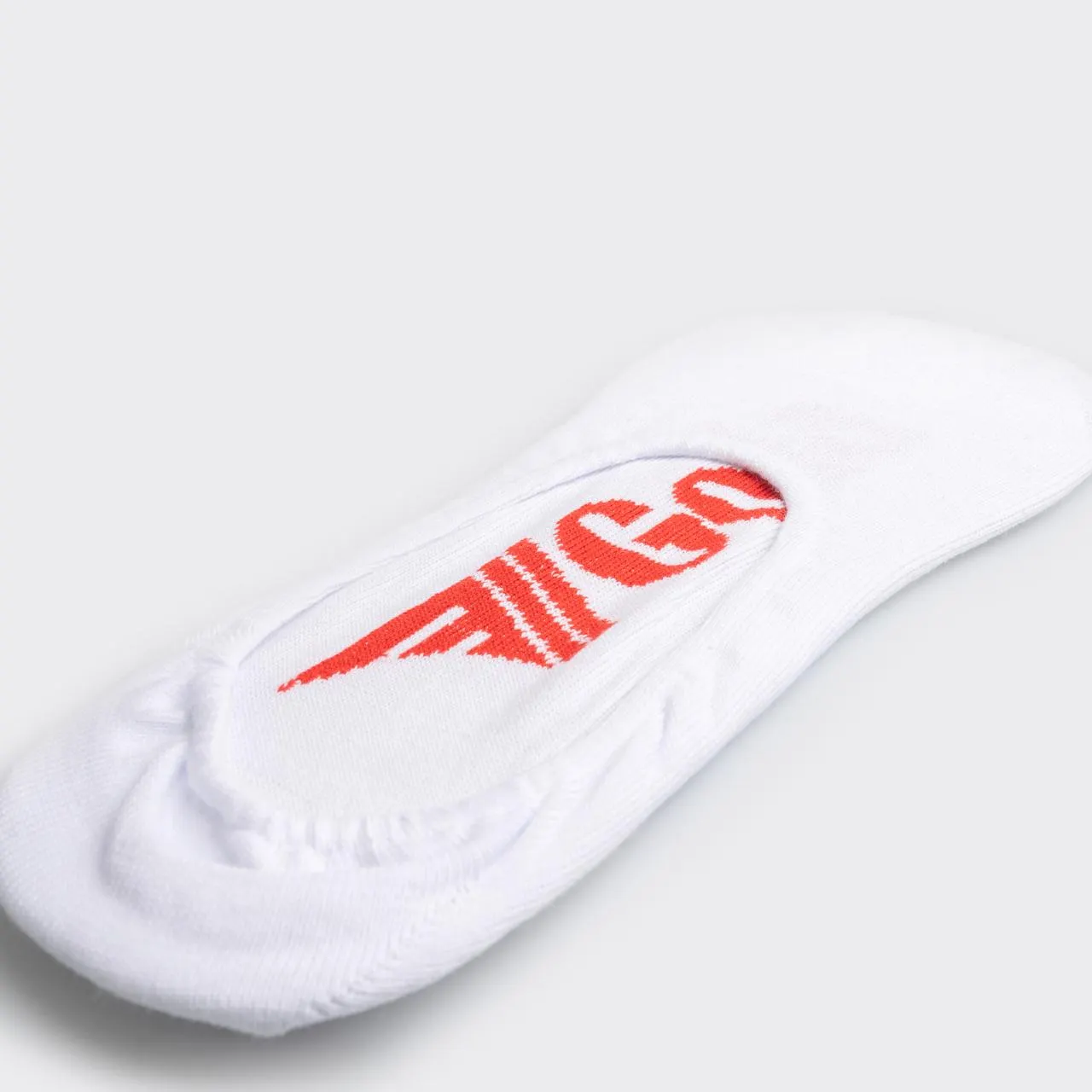 MEDIA INVISIBLE LOGO COLOR