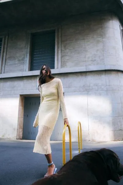 VESTIDO MIDI PUNTO BOLAS