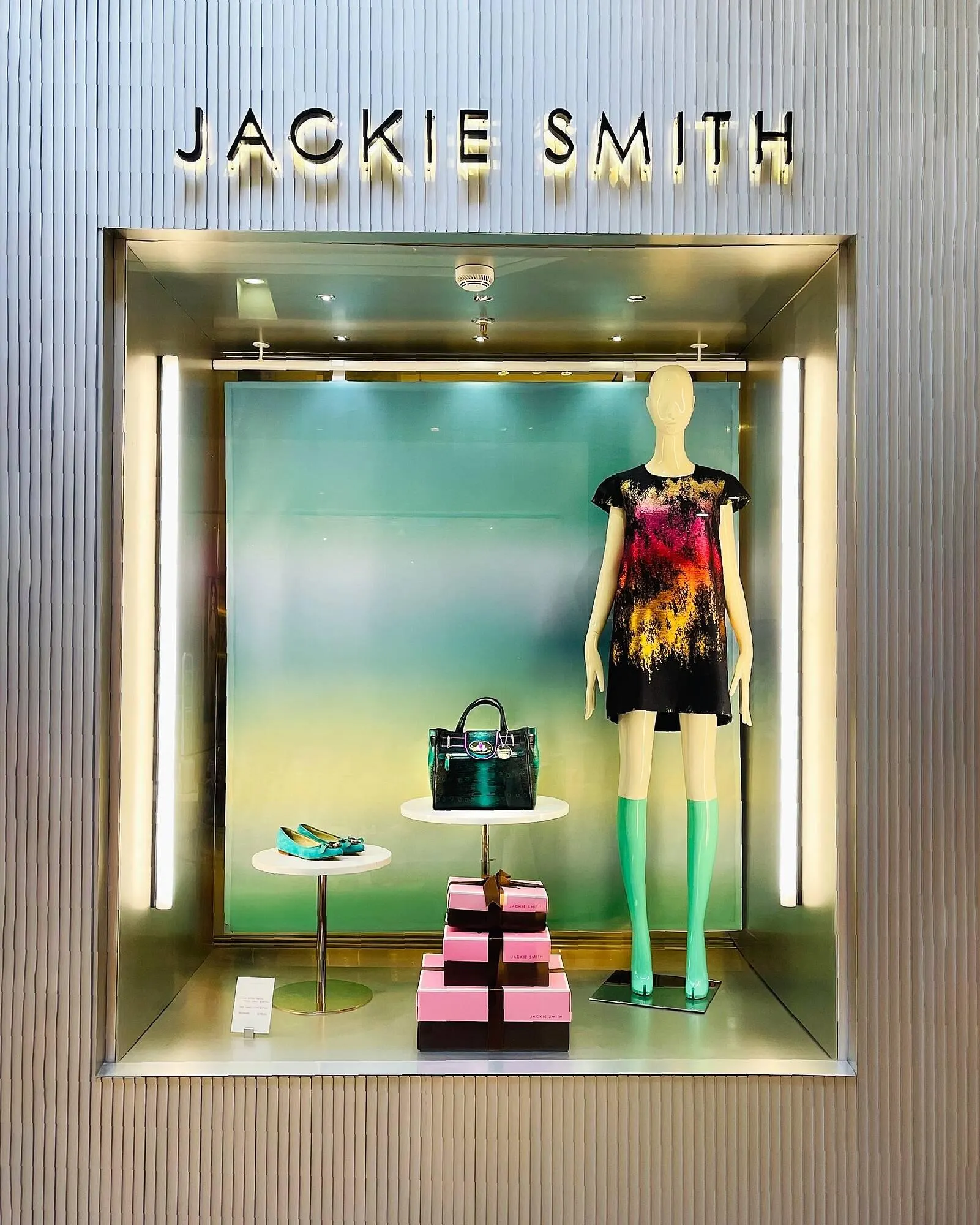 Ofertas de Catálogo Jackie Smith 27 de marzo al 31 de marzo 2025 - Página 3 del catálogo