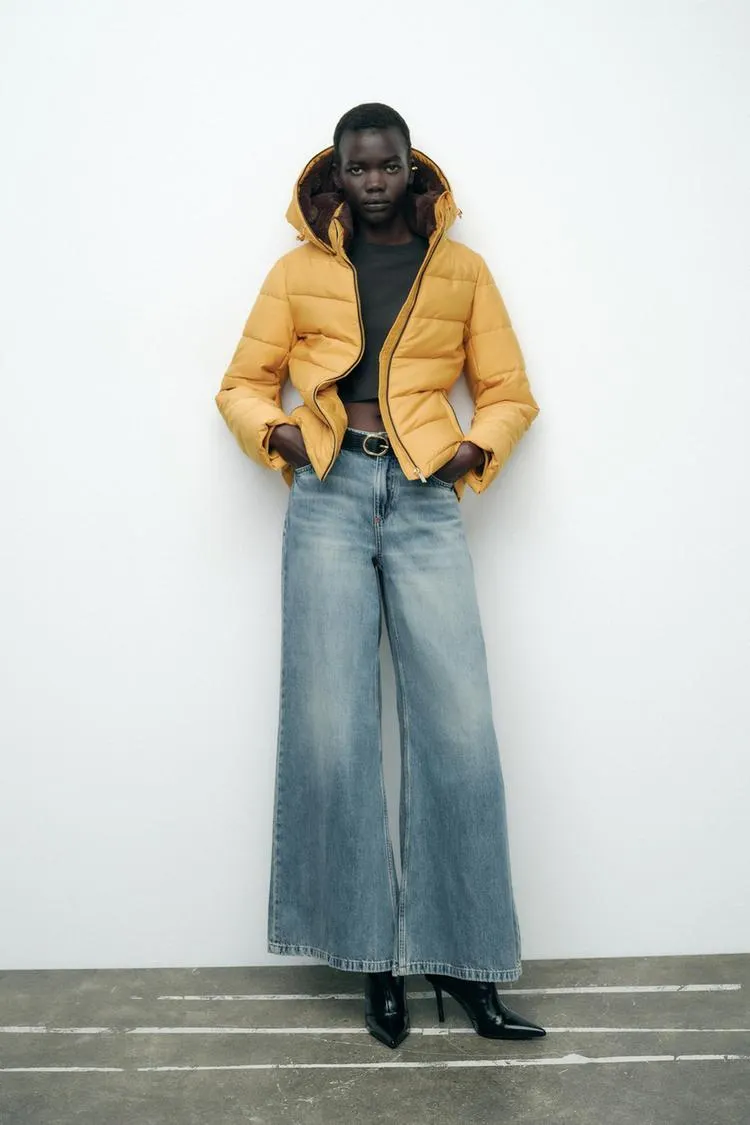 ANORAK ACOLCHADO ENTALLADO WATER AND WIND PROTECTION