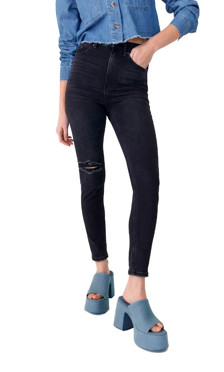 JEAN JULIA BLACK BASS