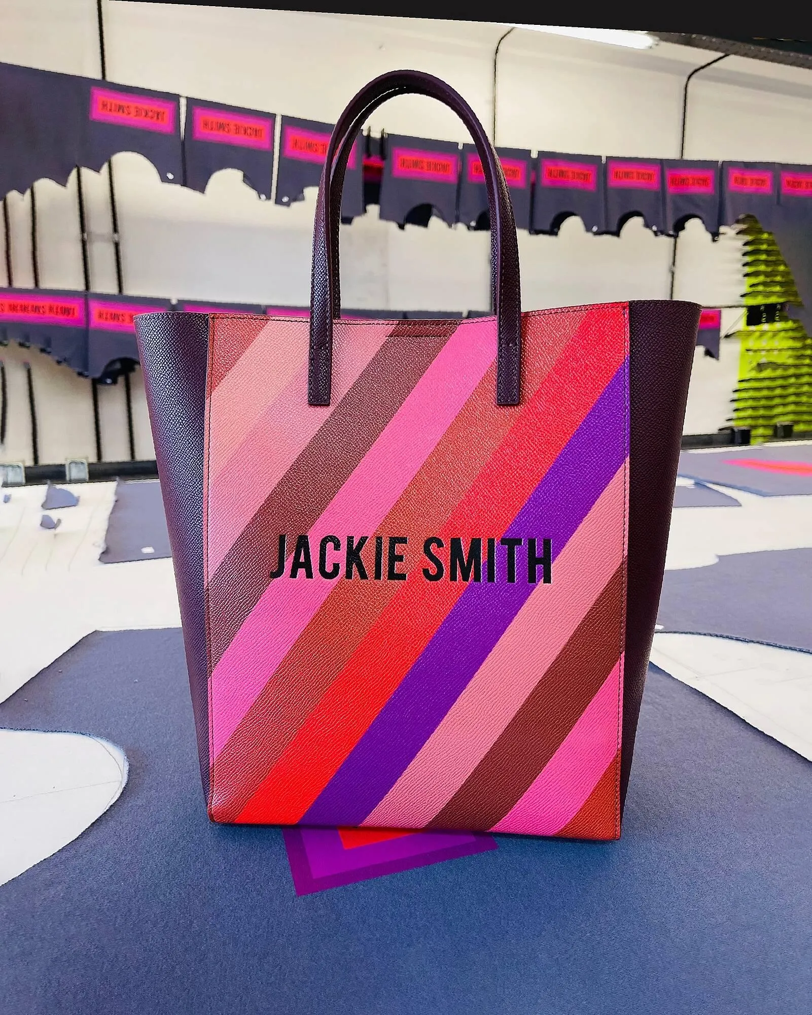 Ofertas de Catálogo Jackie Smith 6 de febrero al 19 de febrero 2026 - Página 4 del catálogo