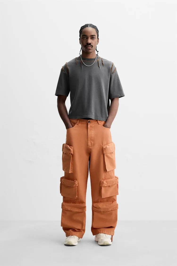 CAMISETA COSTURAS COMBINADAS