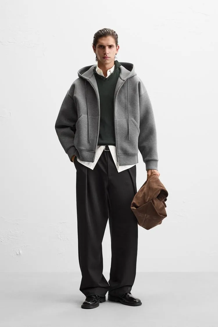 SUDADERA TÉCNICA CAPUCHA CONFORT