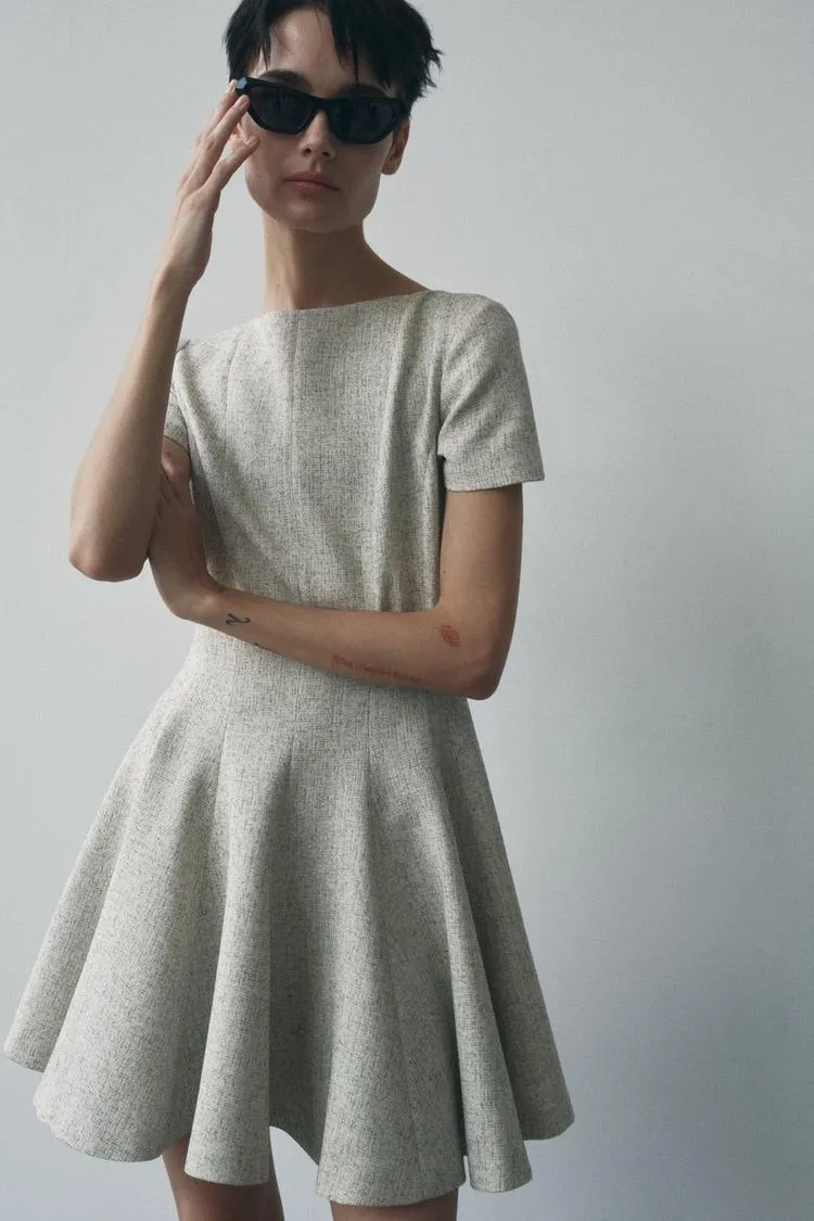 VESTIDO CORTO GODETS ZW COLLECTION