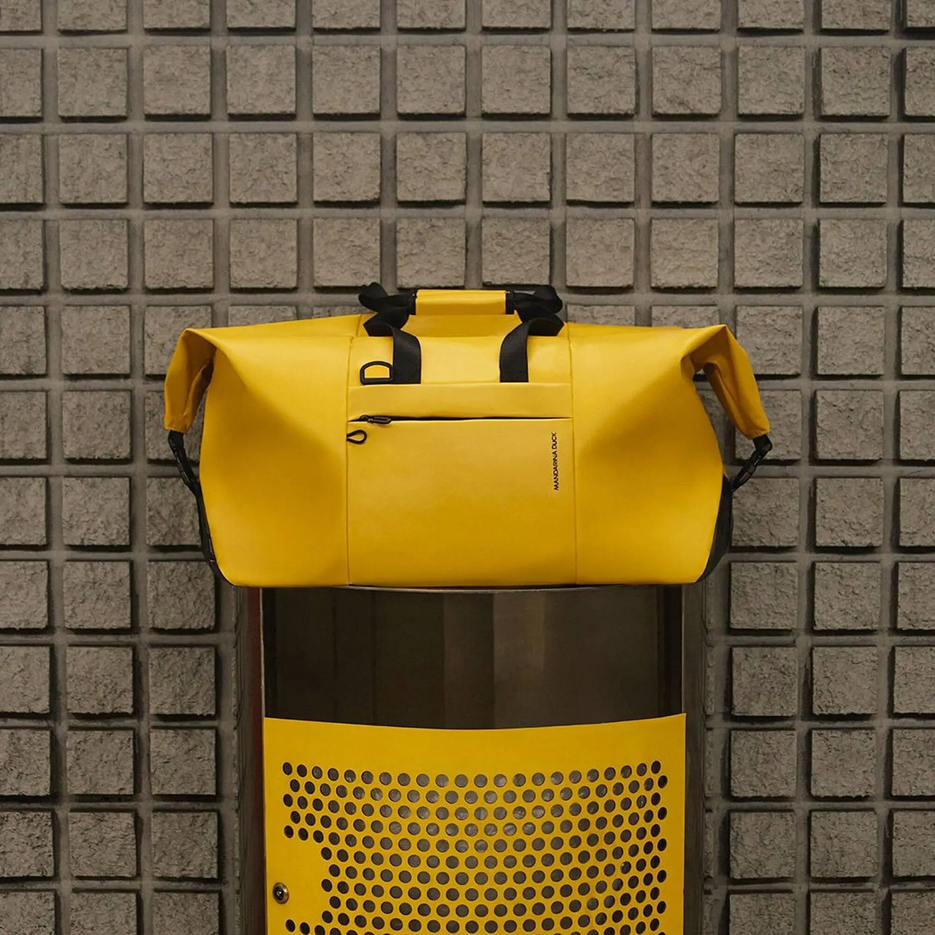 Mandarina Duck Flugblatt - 1