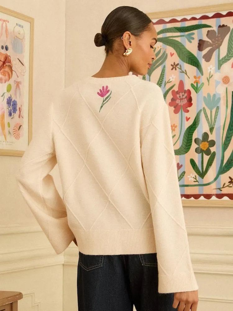 Elfenbein - Love & Roses Embroidered Detail Knitted Jumper